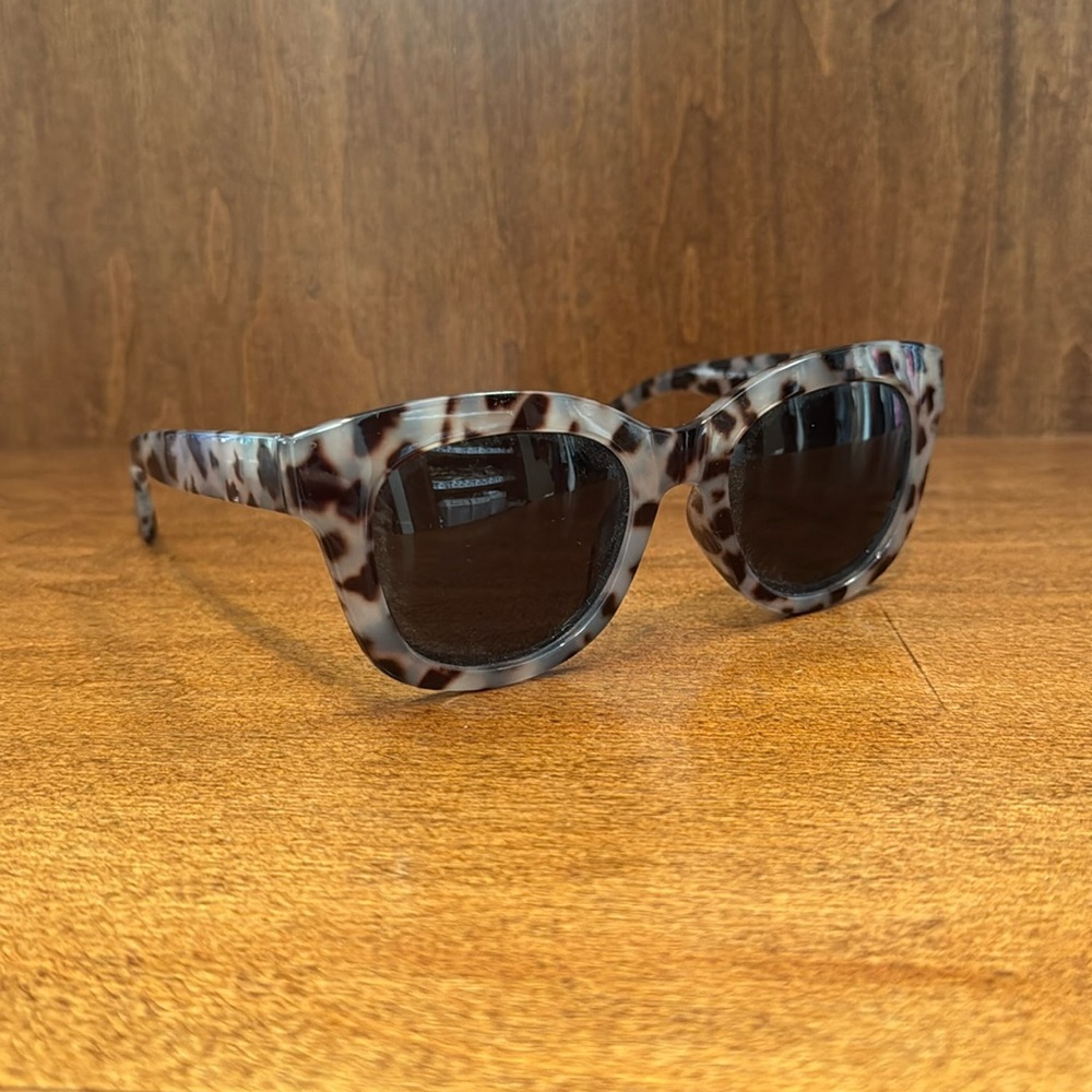 Peepers sunglasses